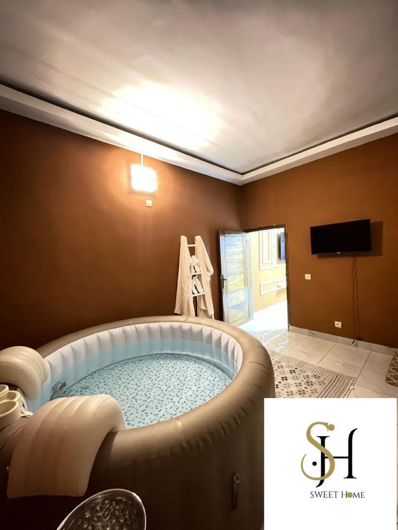 listing card gallery