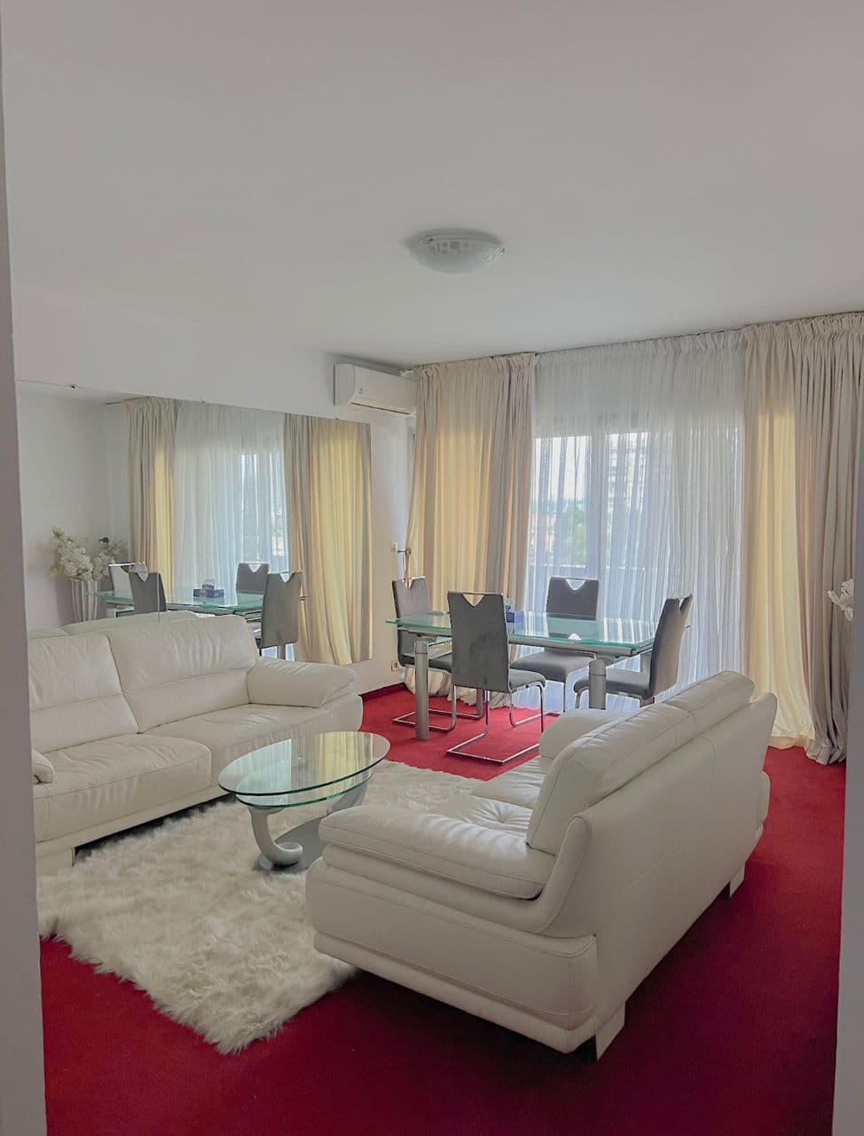 listing card gallery