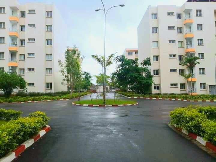 listing card gallery